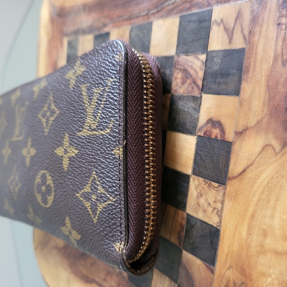 Louis Vuitton 2013 Monogram Zippy Long Wallet..Authentic!!! - Picture 3 of 11